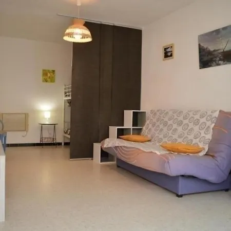 Apartment Ammonites 2 Apartman